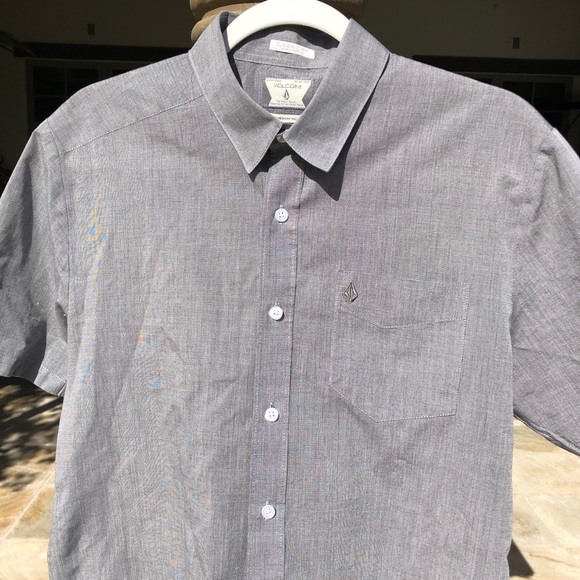 VOLCOM  COUPE CLASSIC BUTTON DOWN MENS M - Picture 3 of 8